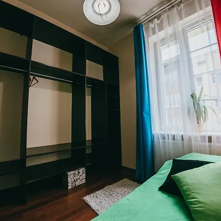 Hieronim - By The Vistula River Cracovia