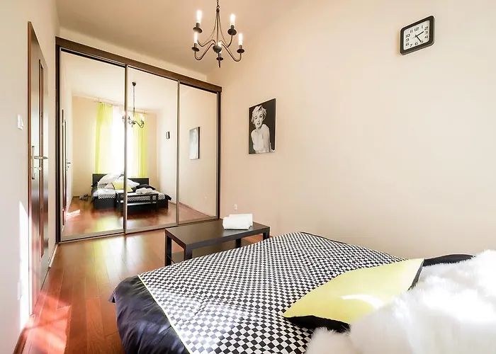 Hieronim - By The Vistula River شقة